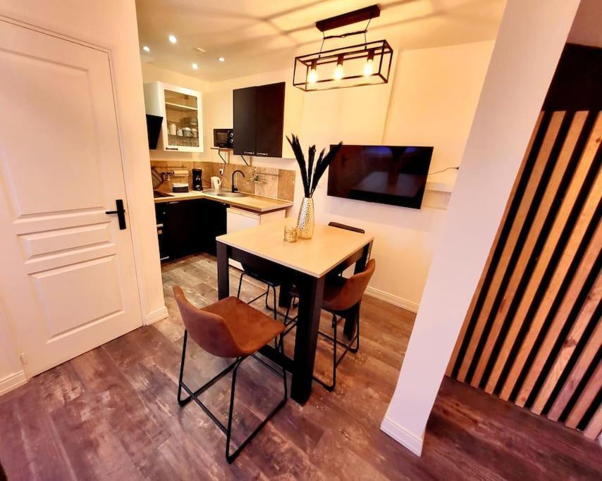 Le Bartayres 1 T3 En Souplex, Terrasse, Appartamento
